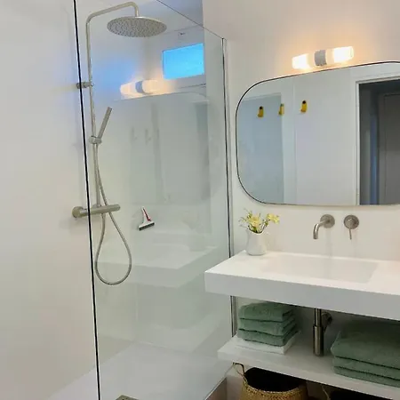 T3 Au Milieu Des Pins, Terrasse Sud, Vue Mer, A Pieds, Fibre Et Garage Prive Inclus